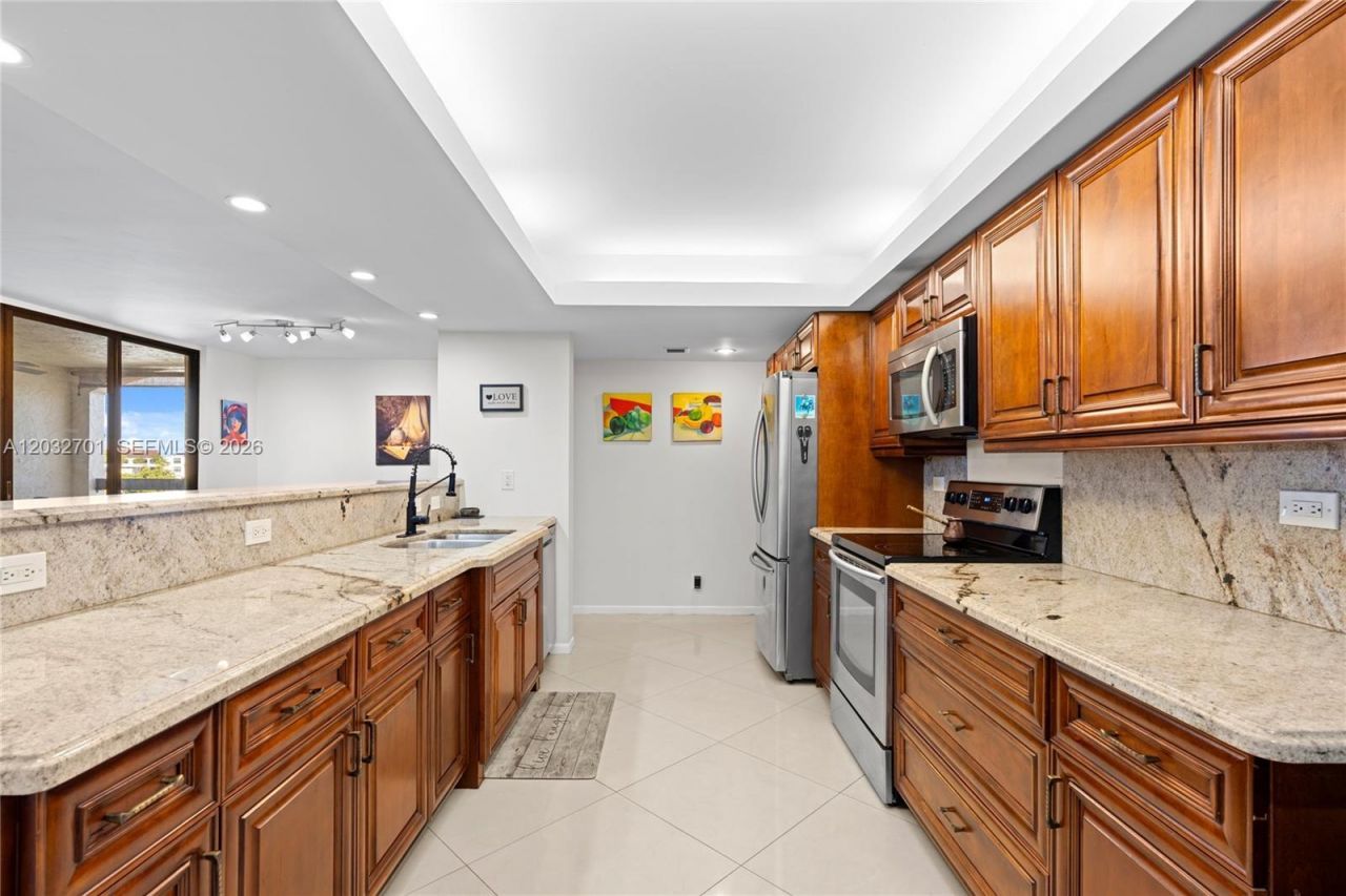 825 Egret Cir , Unit 504, Delray Beach, FL 33444 Photo