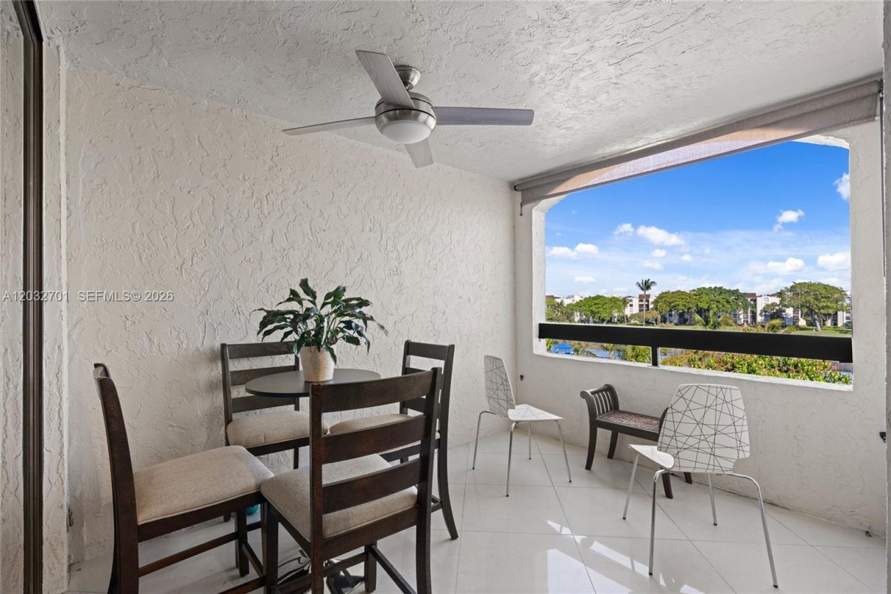 825 Egret Cir , Unit 504, Delray Beach, FL 33444 Photo