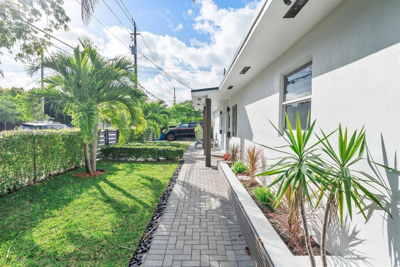 4282 NW 1st Ave , Miami, FL 33127 Photo