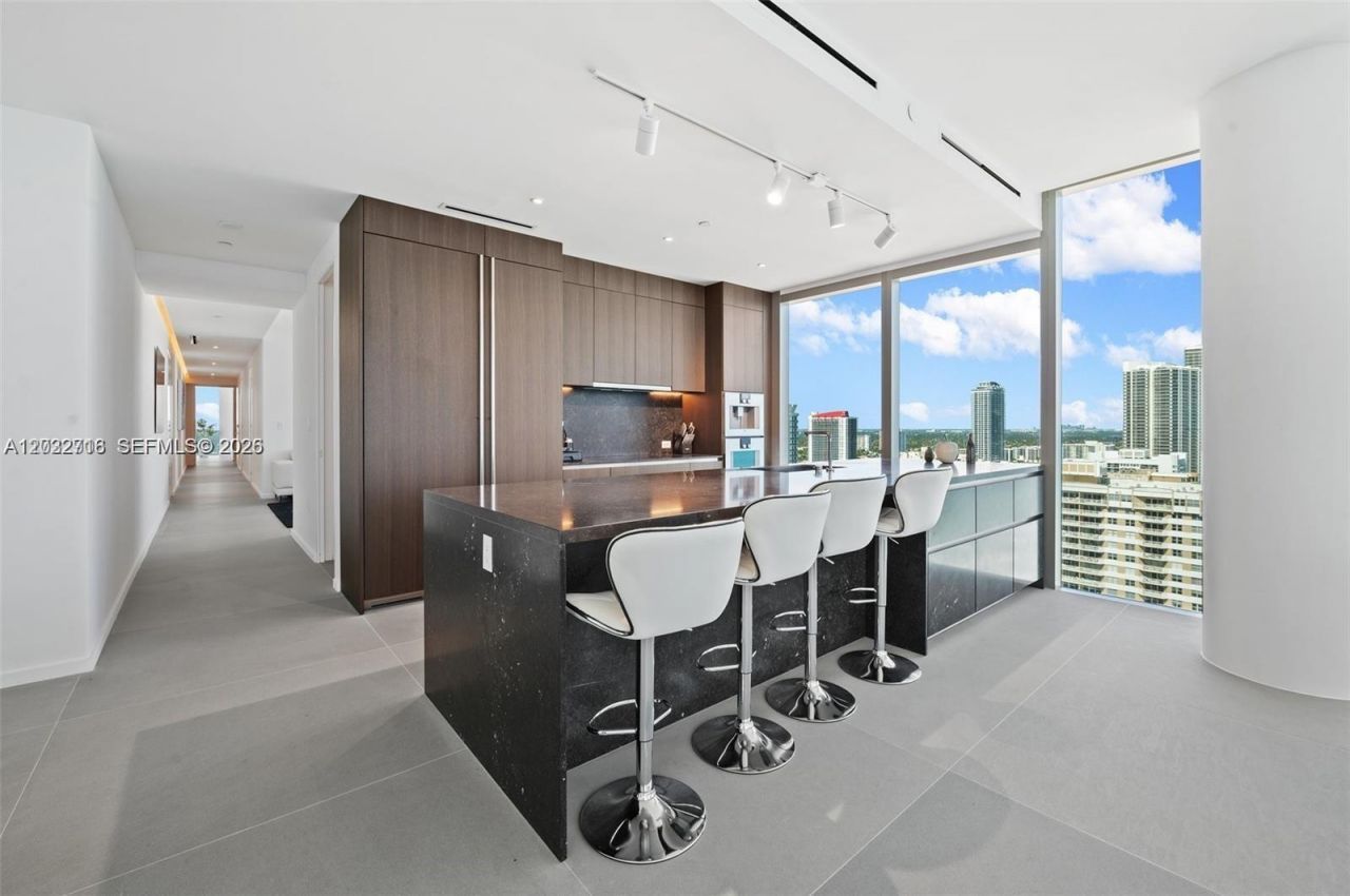 2000 S Ocean Dr , Unit 25A, Hallandale Beach, FL 33009 Photo