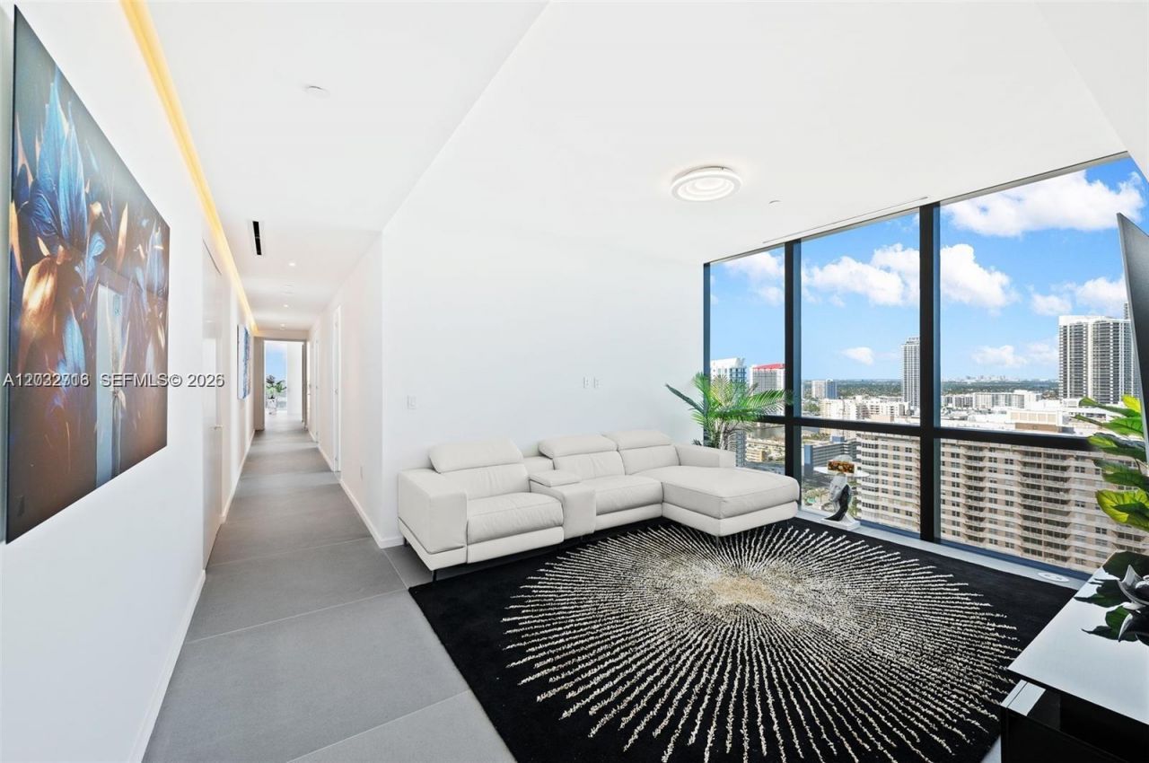 2000 S Ocean Dr , Unit 25A, Hallandale Beach, FL 33009 Photo