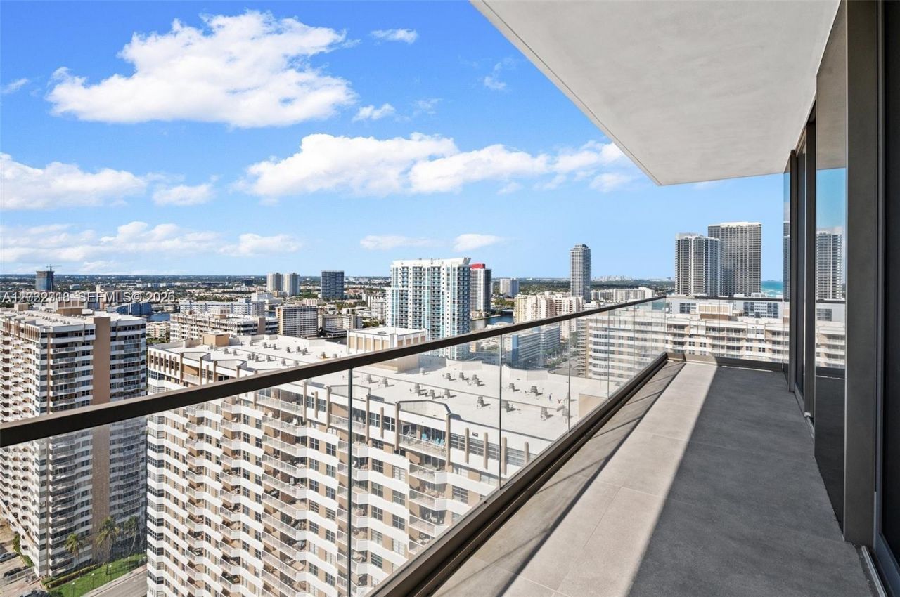 2000 S Ocean Dr , Unit 25A, Hallandale Beach, FL 33009 Photo