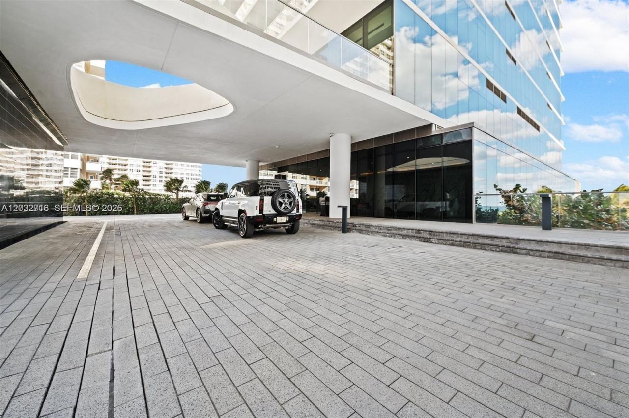 2000 S Ocean Dr , Unit 25A, Hallandale Beach, FL 33009 Photo