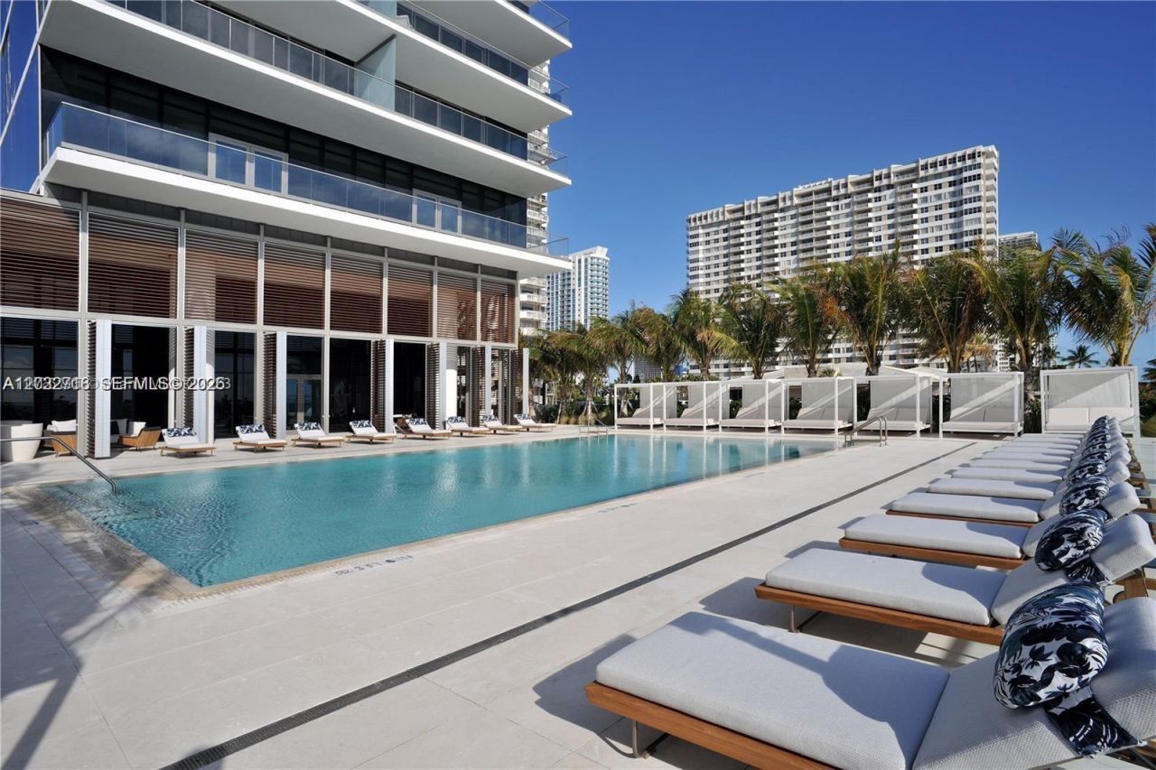 2000 S Ocean Dr , Unit 25A, Hallandale Beach, FL 33009 Photo