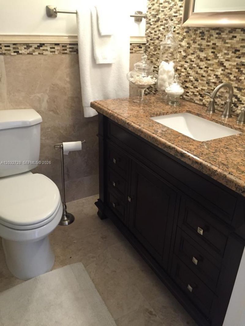 1300 SW 122nd Ave, Unit 206-2, Miami, FL 33184 Photo