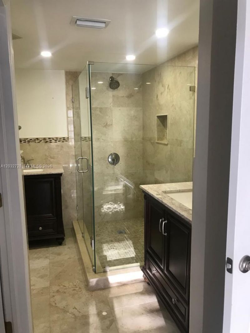 1300 SW 122nd Ave, Unit 206-2, Miami, FL 33184 Photo