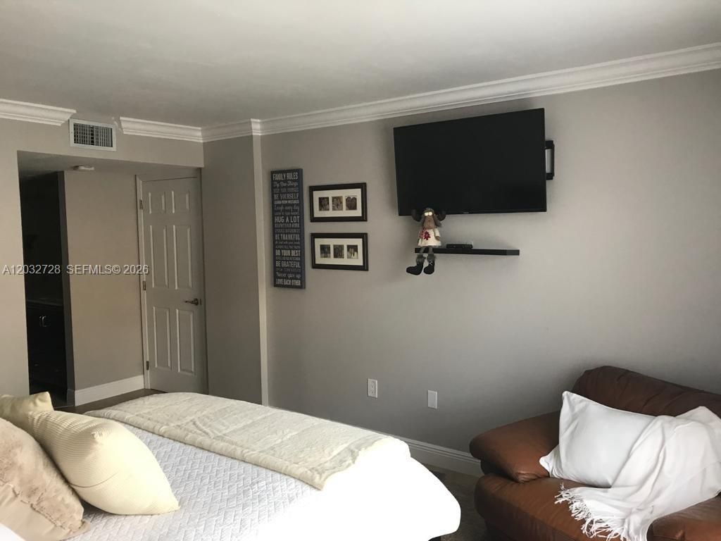 1300 SW 122nd Ave, Unit 206-2, Miami, FL 33184 Photo