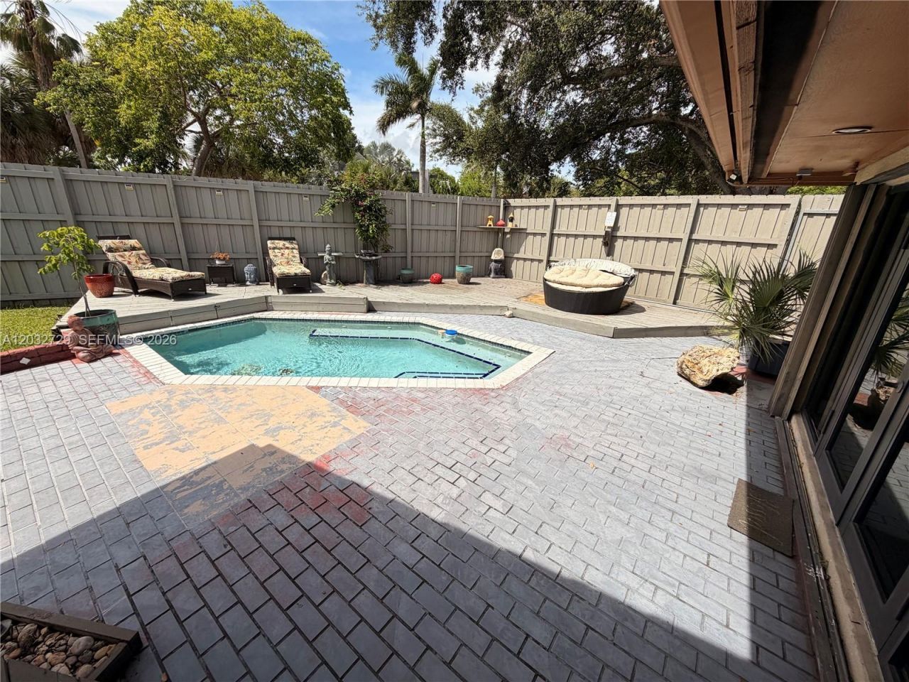 20451 NE 10th Pl , Unit 20451, Miami, FL 33179 Photo