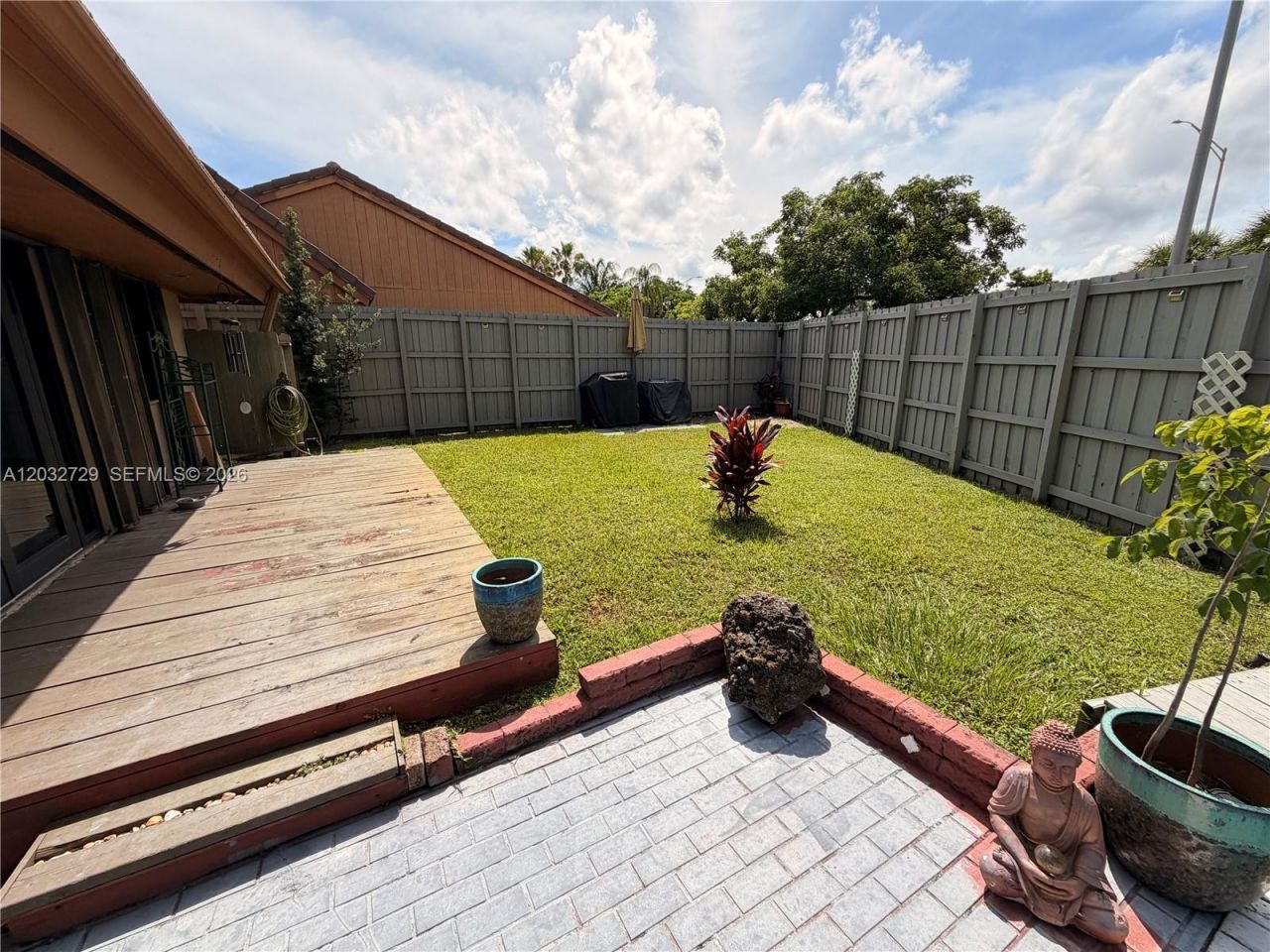 20451 NE 10th Pl , Unit 20451, Miami, FL 33179 Photo