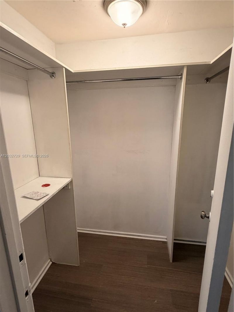 20451 NE 10th Pl , Unit 20451, Miami, FL 33179 Photo