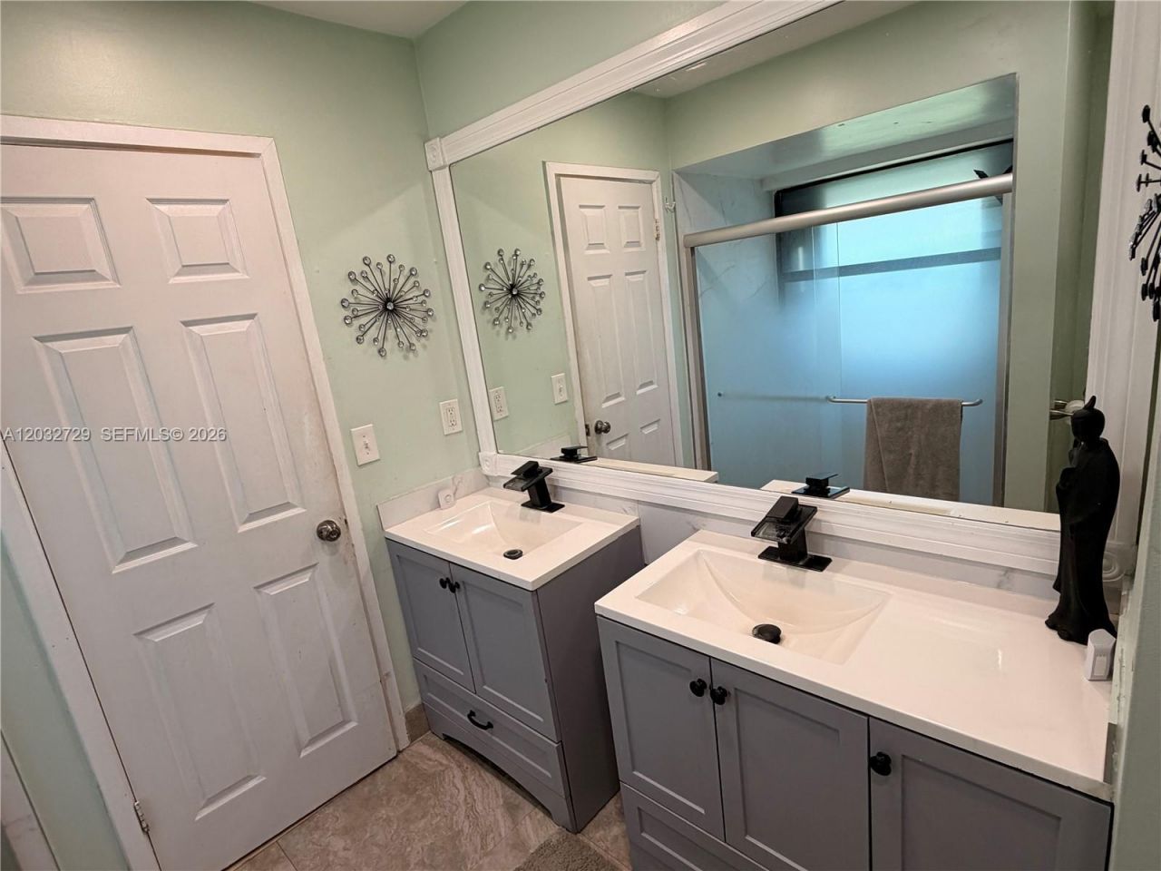 20451 NE 10th Pl , Unit 20451, Miami, FL 33179 Photo