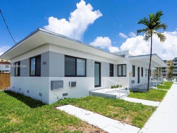 7935 Crespi Blvd, Unit 3, Miami Beach, FL 33141