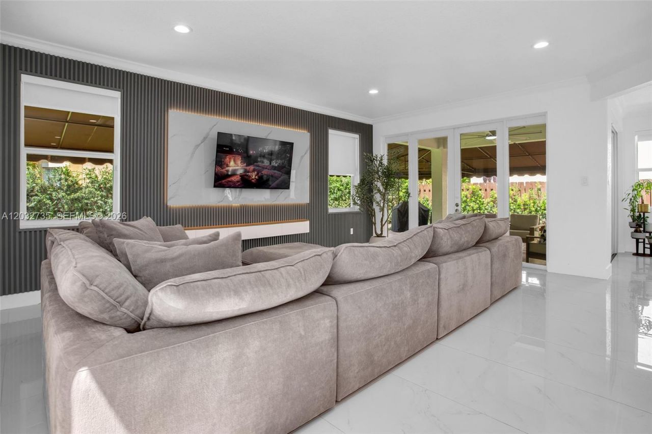 11559 NW 84th Ter, Doral, FL 33178 Photo