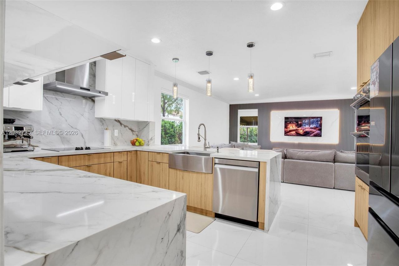 11559 NW 84th Ter, Doral, FL 33178 Photo