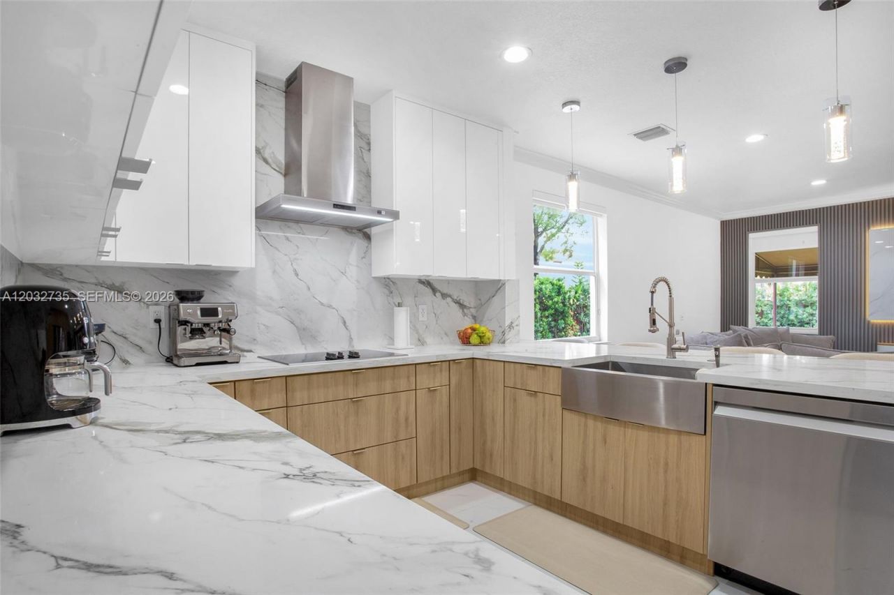11559 NW 84th Ter, Doral, FL 33178 Photo