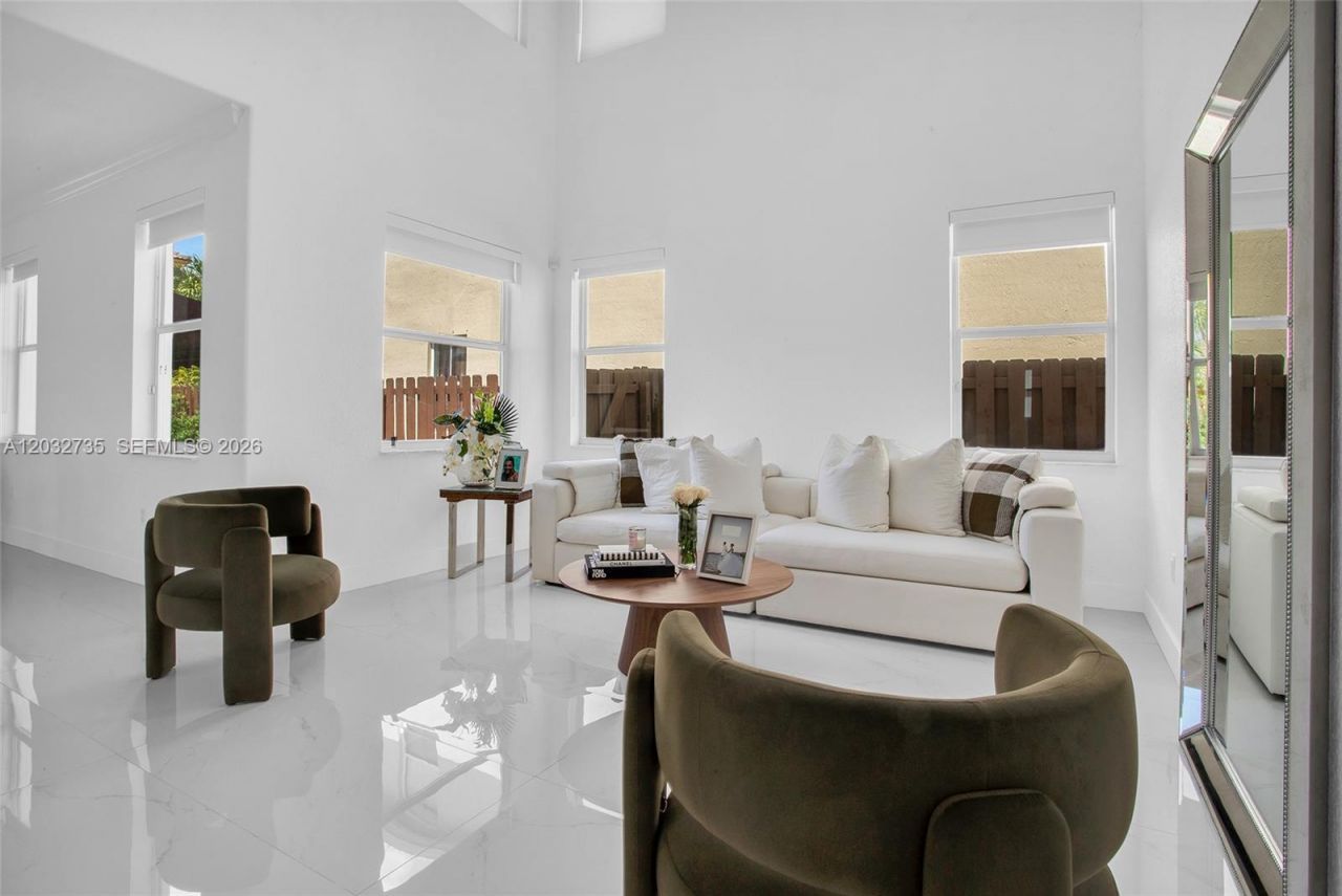 11559 NW 84th Ter, Doral, FL 33178 Photo
