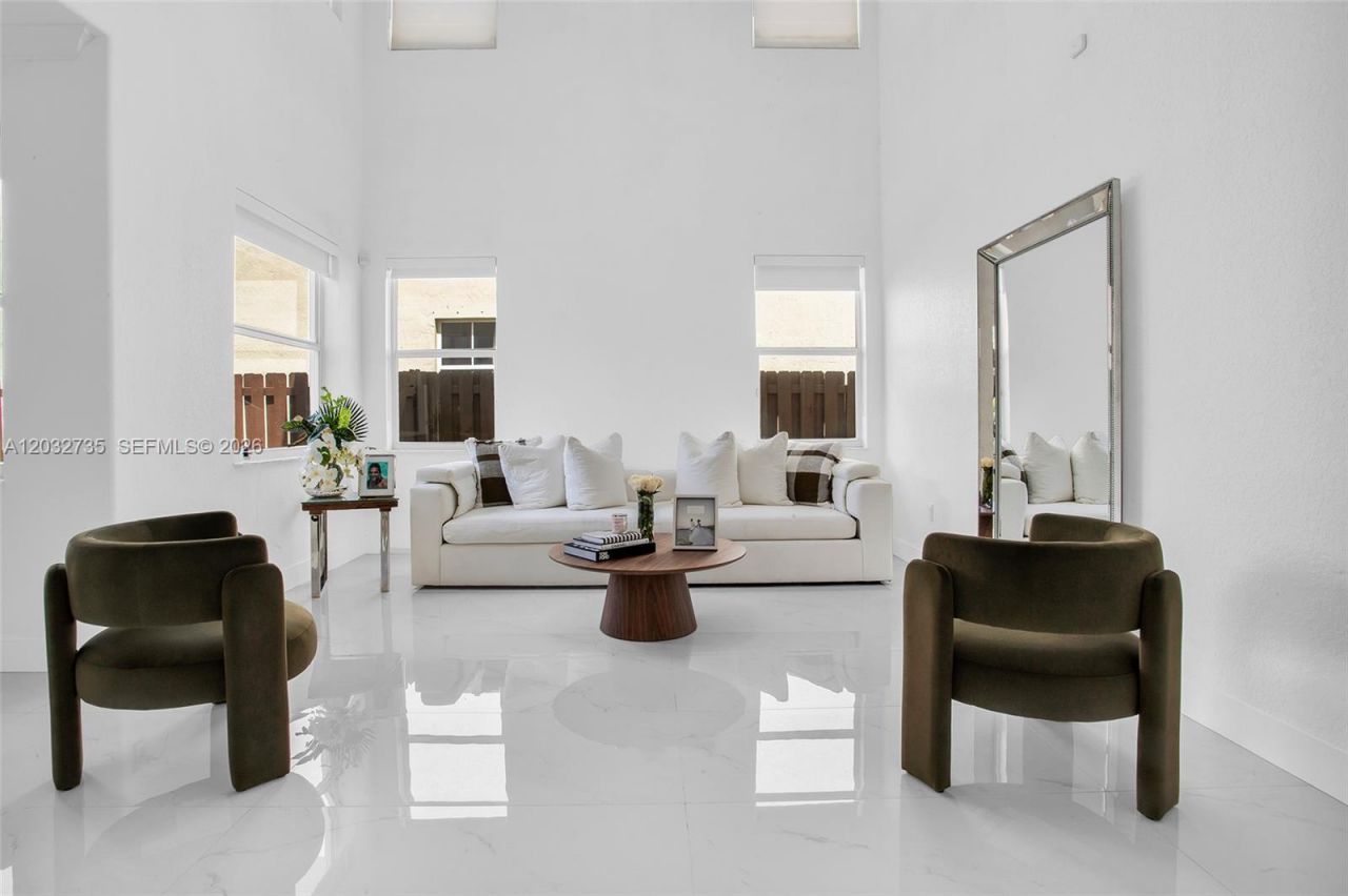 11559 NW 84th Ter, Doral, FL 33178 Photo