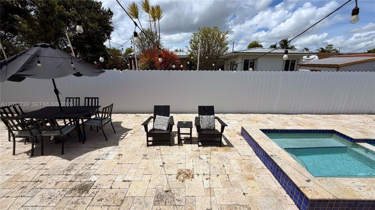 10455 SW 42nd Ter , Miami, FL 33165 Photo
