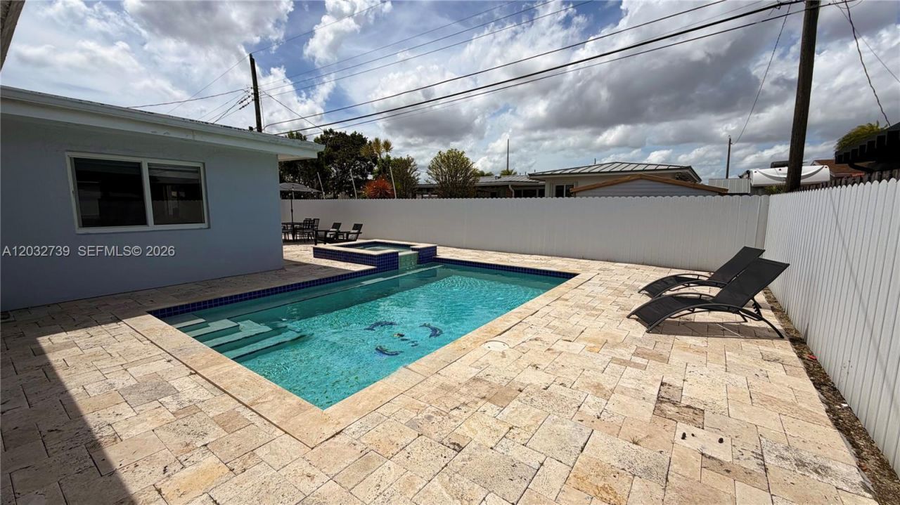 10455 SW 42nd Ter , Miami, FL 33165 Photo