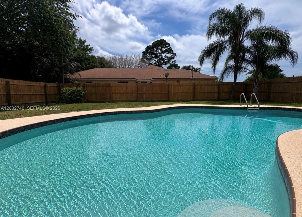 2302 SE Leithgow St, Port Saint Lucie, FL 34952 Photo