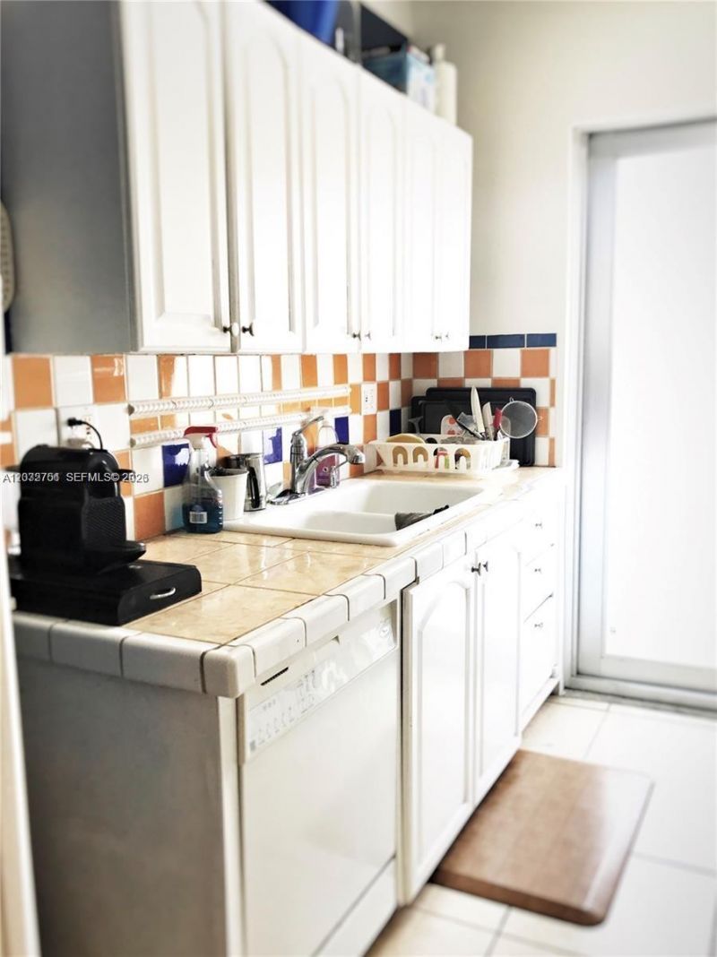 1840 James Ave, Unit 10, Miami Beach, FL 33139 Photo