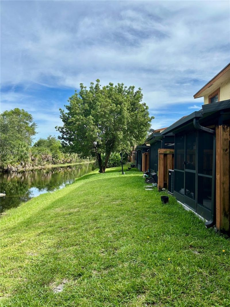 4070 Sierra Ter, Unit 4070, Sunrise, FL 33351 Photo