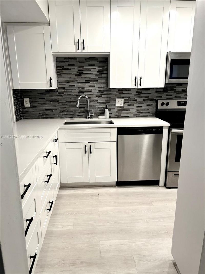 4070 Sierra Ter , Unit 4070, Sunrise, FL 33351 Photo