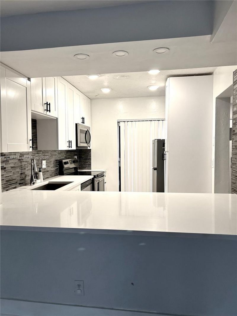 4070 Sierra Ter, Unit 4070, Sunrise, FL 33351 Photo