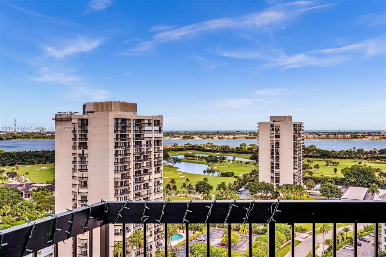 2425 Presidential Way , Unit 2003, West Palm Beach, FL 33401 Photo