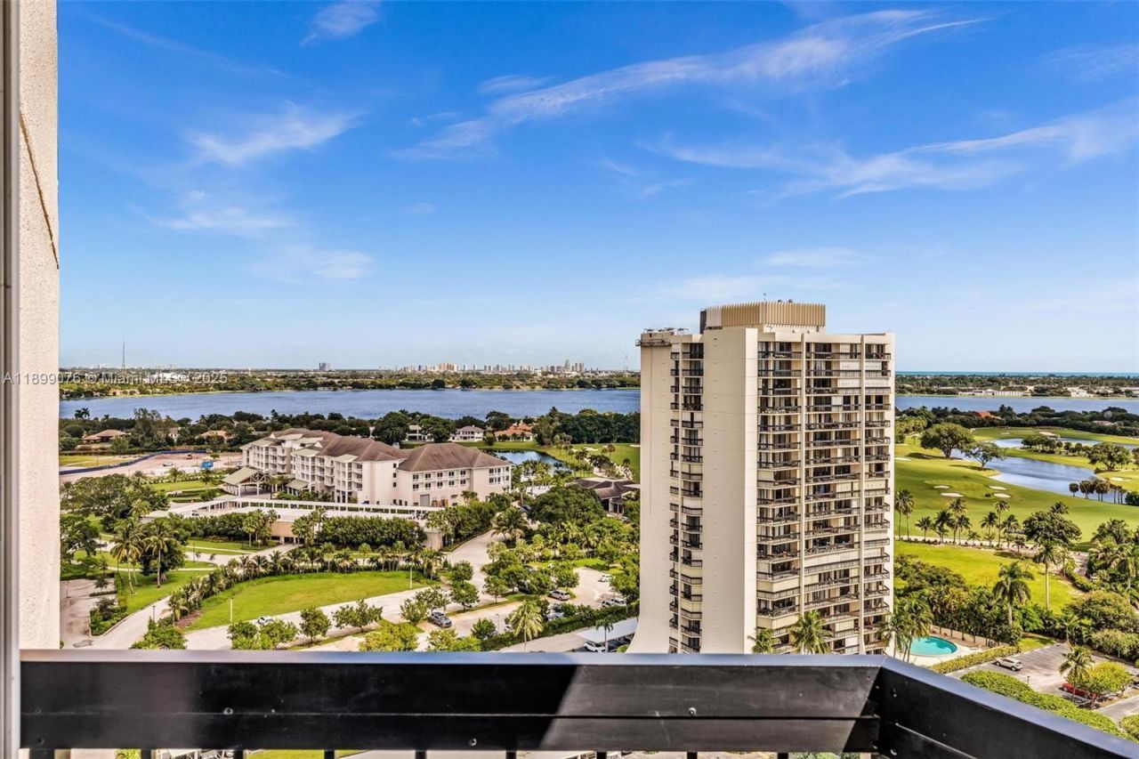 2425 Presidential Way , Unit 2003, West Palm Beach, FL 33401 Photo