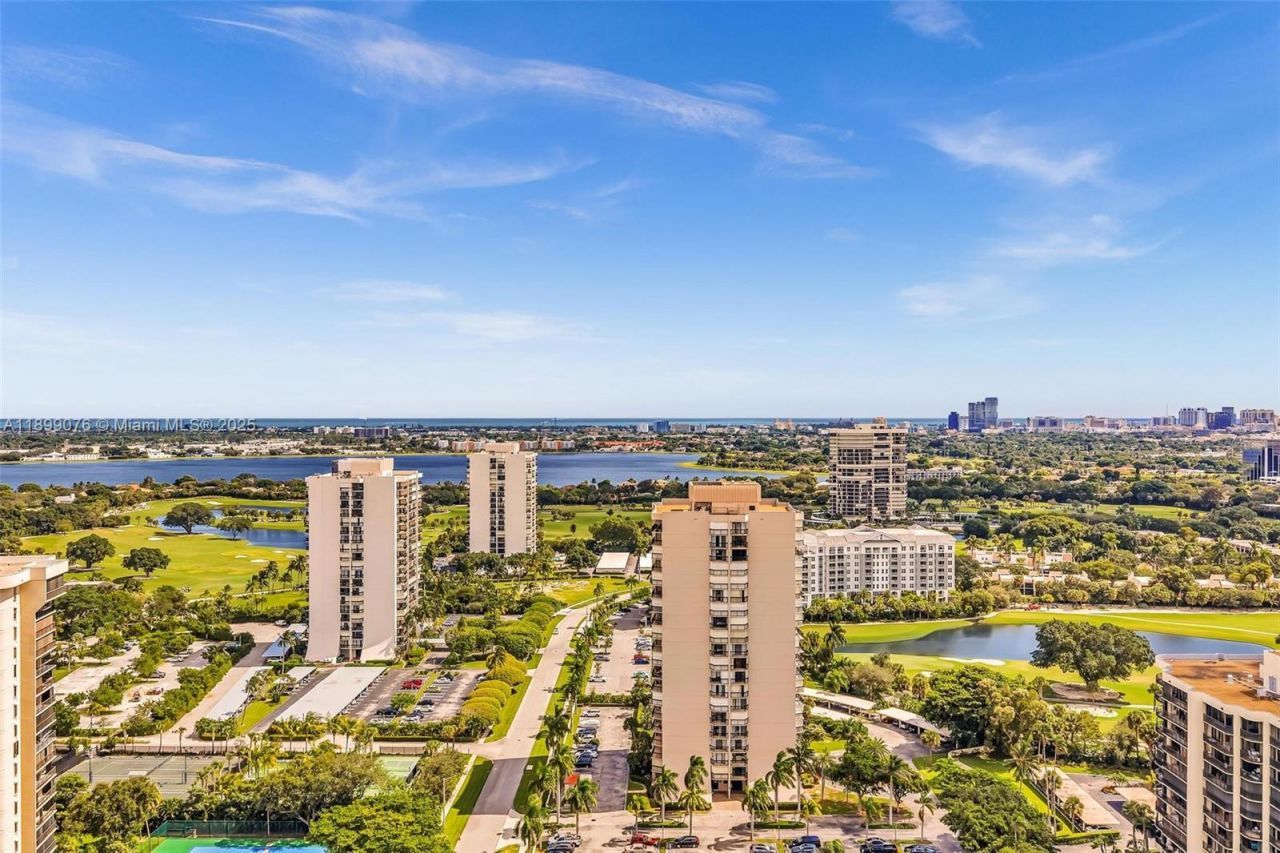 2425 Presidential Way , Unit 2003, West Palm Beach, FL 33401 Photo