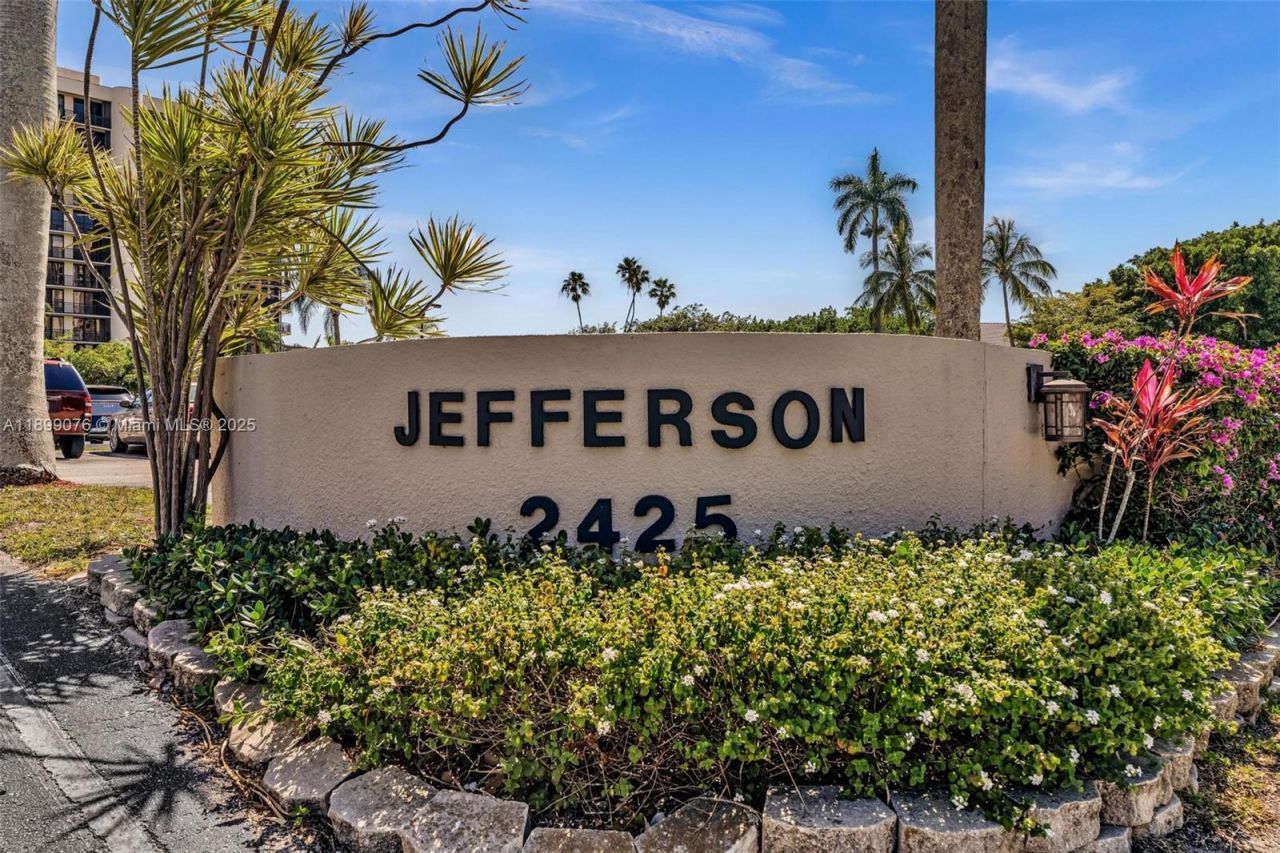 2425 Presidential Way , Unit 2003, West Palm Beach, FL 33401 Photo