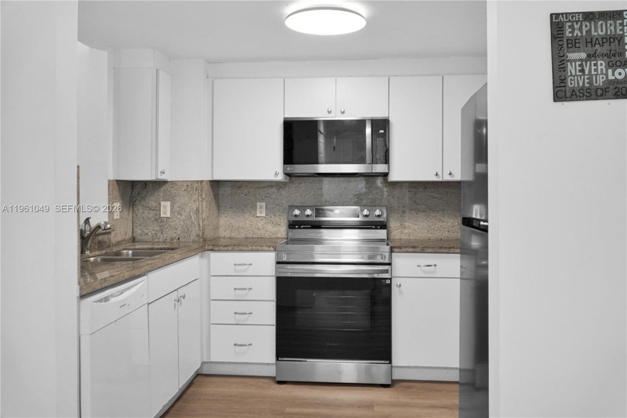 1250 S Miami Ave , Unit 2310, Miami, FL 33130 Photo