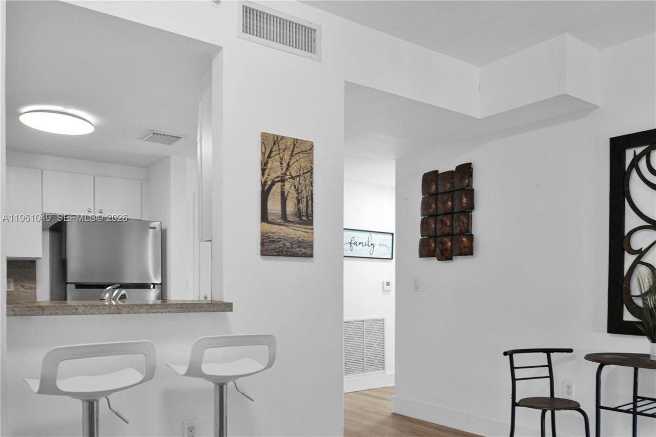1250 S Miami Ave , Unit 2310, Miami, FL 33130 Photo