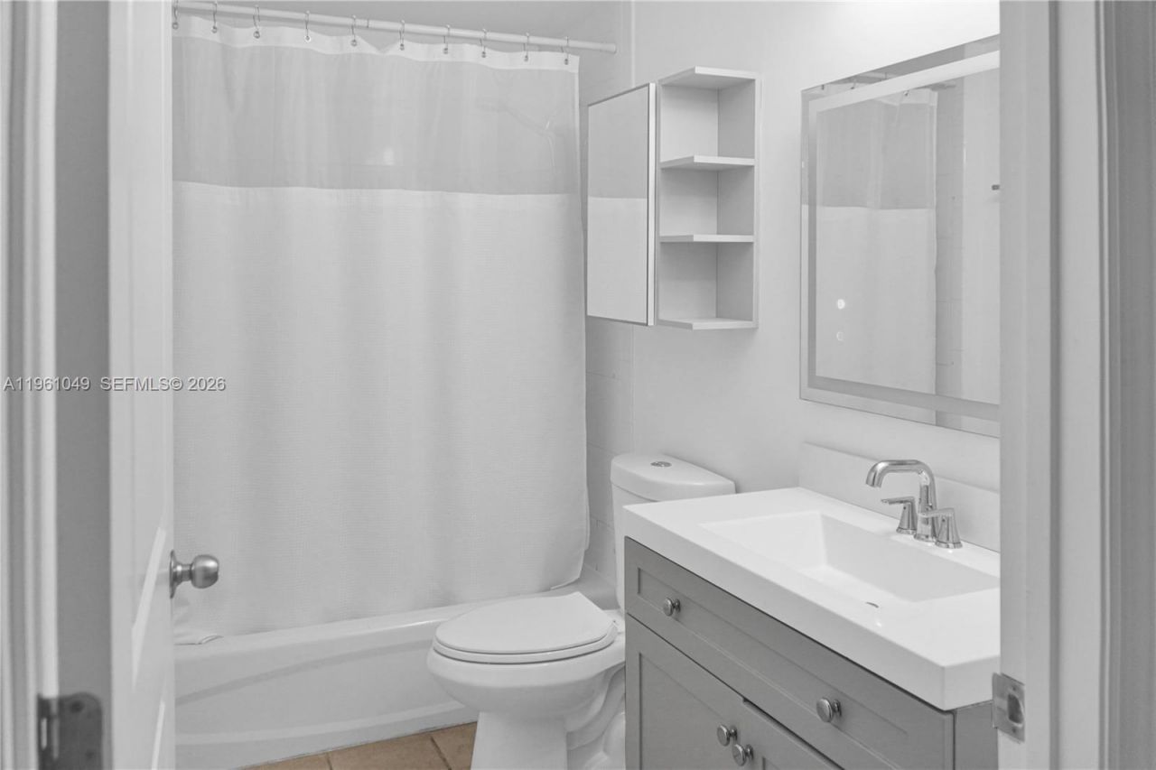 1250 S Miami Ave , Unit 2310, Miami, FL 33130 Photo