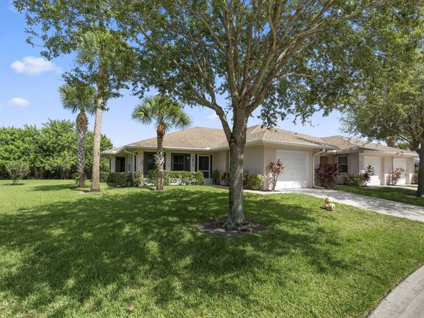 1802 E Sanderling Lane, Unit 15-a, Fort Pierce, FL 34982