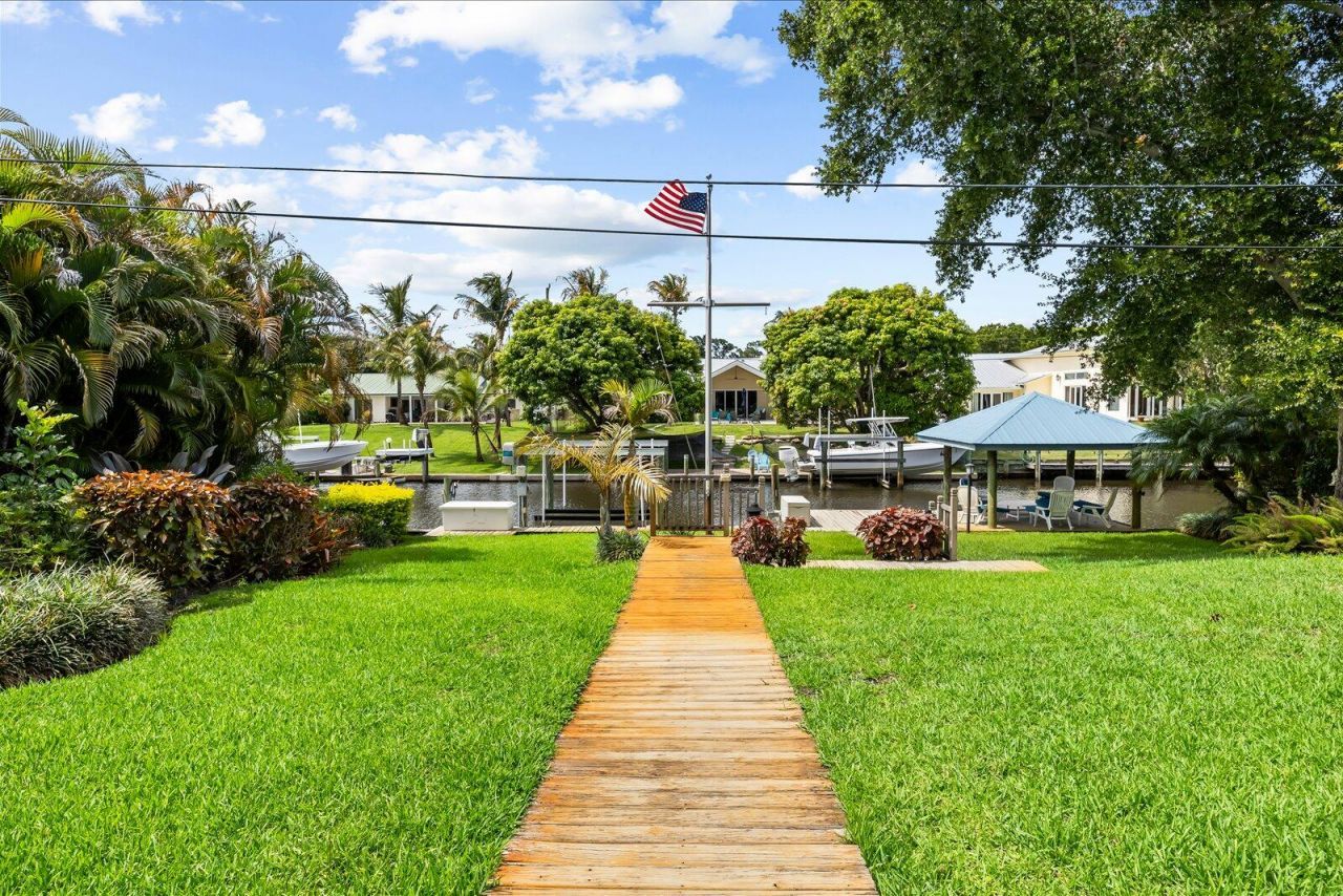 512 SW South Carolina Drive, Stuart, FL 34994 Photo