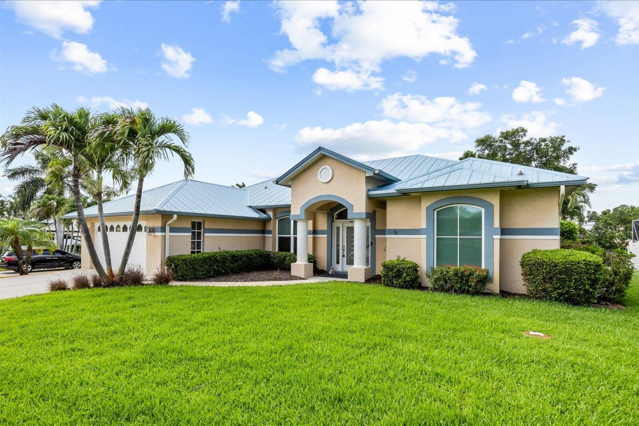 512 SW South Carolina Drive, Stuart, FL 34994 Photo