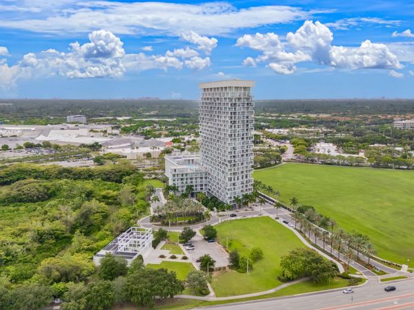 2000 Metropica Way, Unit 214, Sunrise, FL 33323