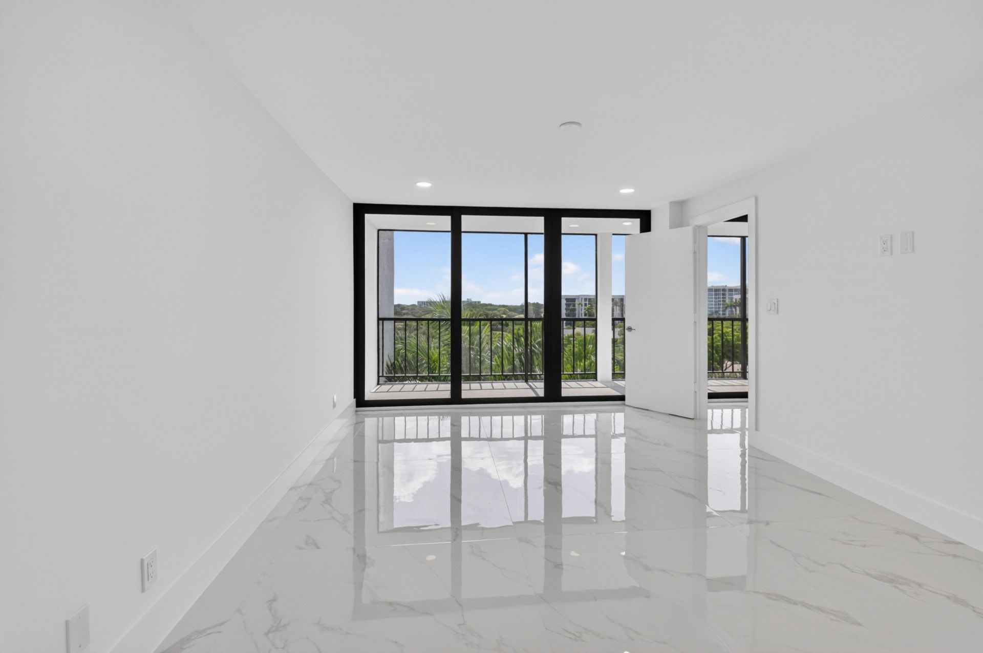 7835 Lakeside Boulevard, Unit 972, Boca Raton, FL 33434 Photo