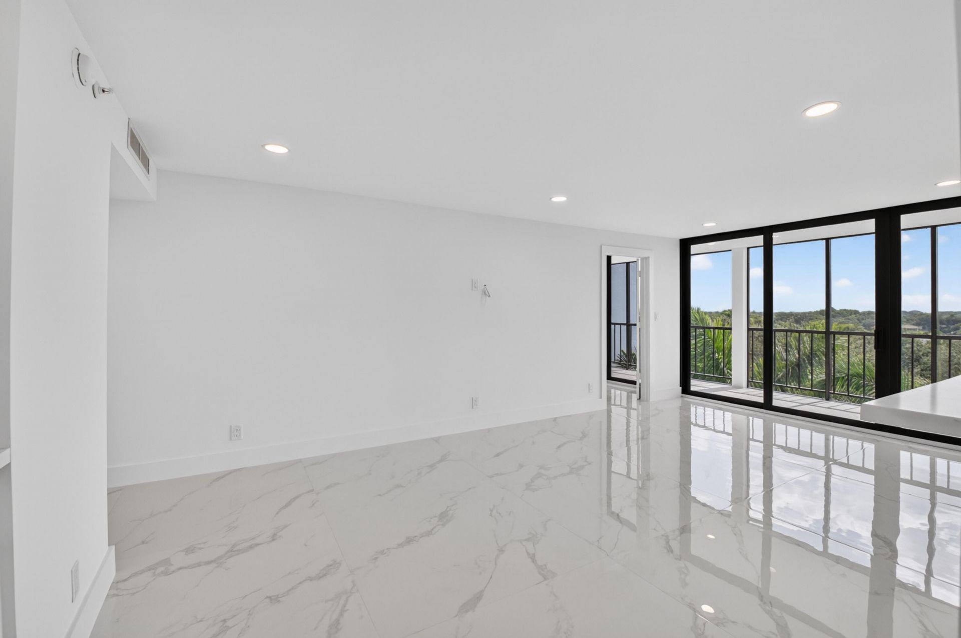 7835 Lakeside Boulevard, Unit 972, Boca Raton, FL 33434 Photo
