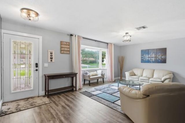 140 Bilbao Street, Royal Palm Beach, FL 33411 Photo