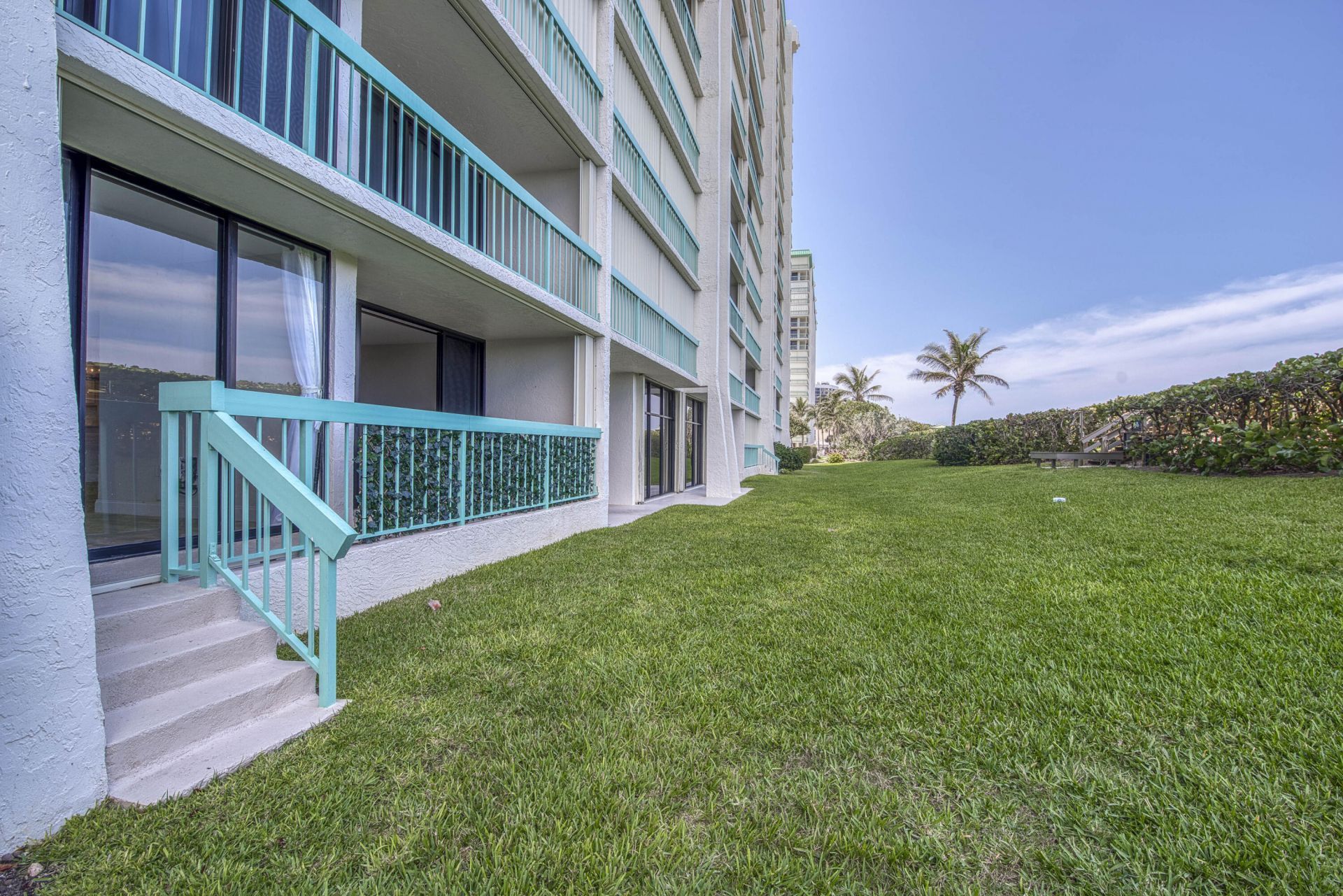 9940 S Ocean Drive, Unit G5, Jensen Beach, FL 34957 Photo
