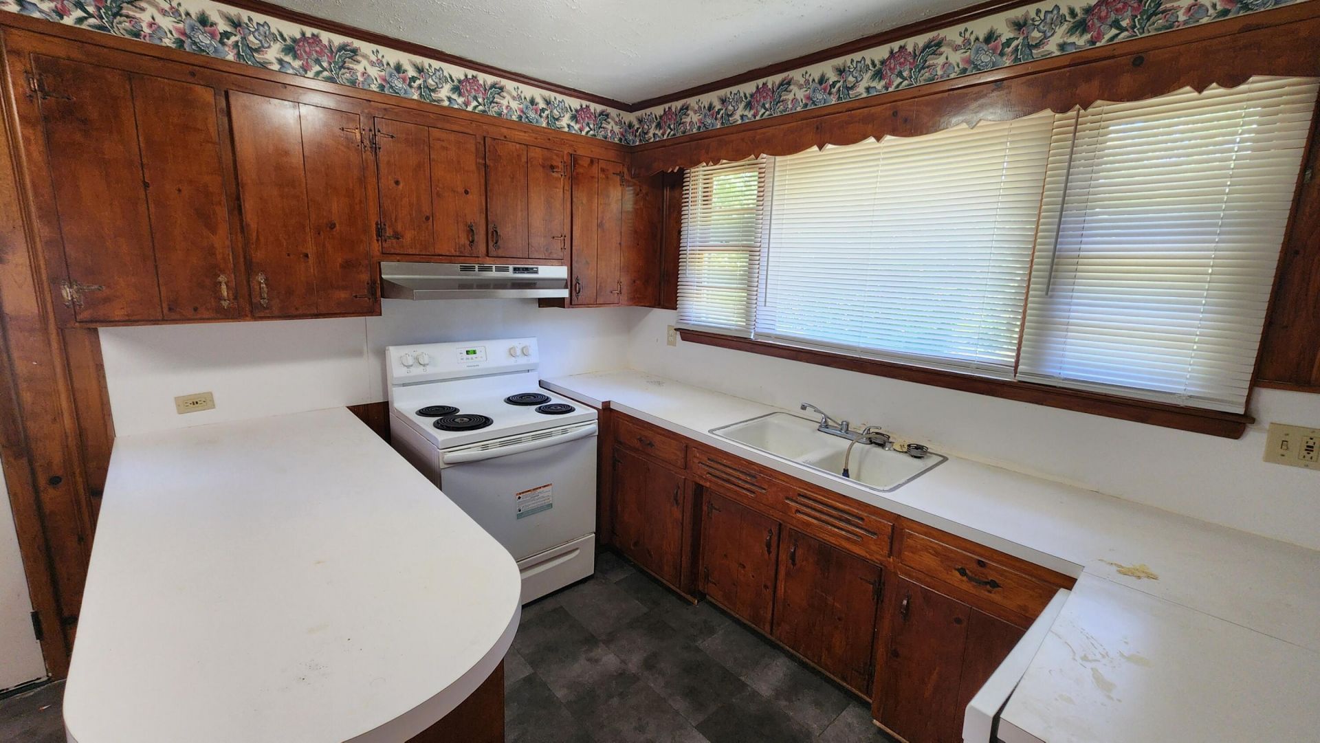 607 Sherrie Lane Photo 7