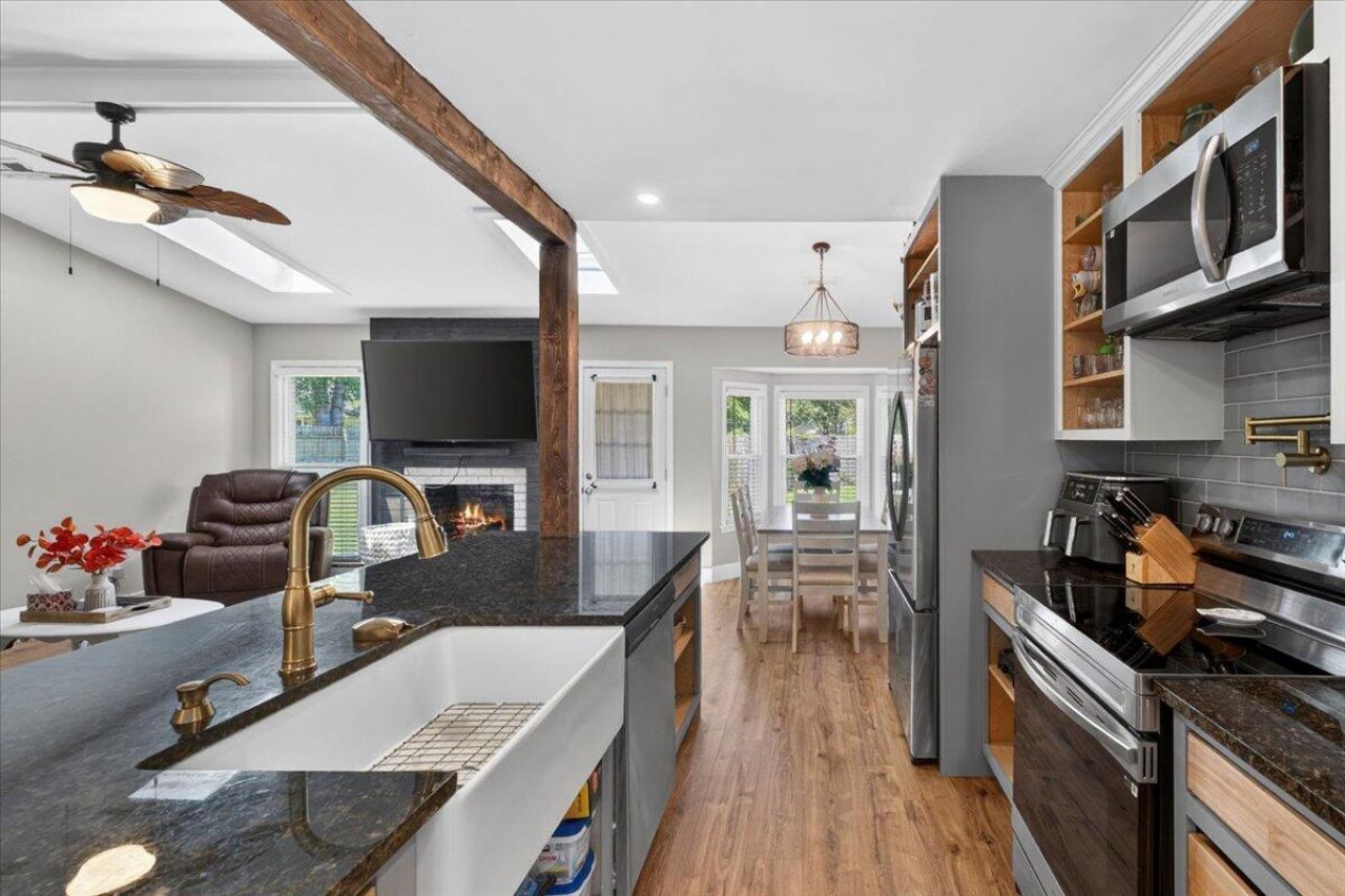 324 Houston Drive Photo 14