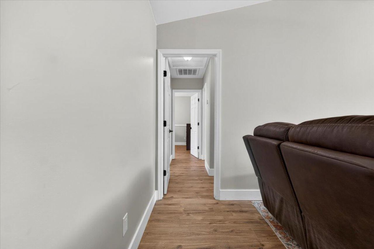 324 Houston Drive Photo 19