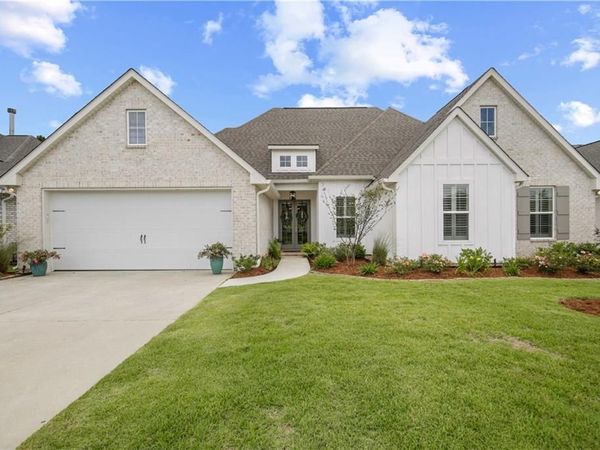 1249 FOX SPARROW Loop, Madisonville, LA 70447