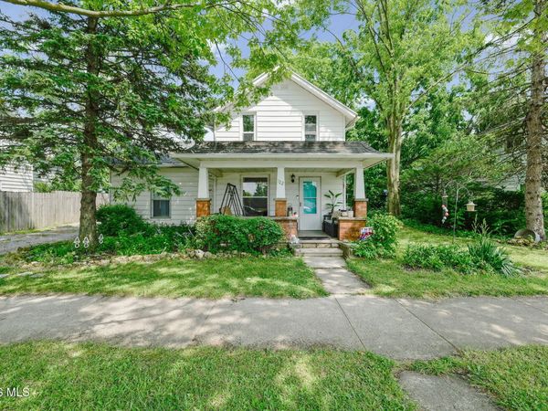 122 N Main Street , Bradner, OH 43406