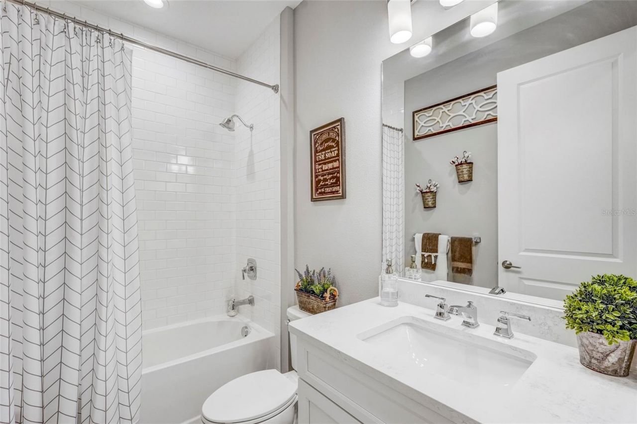 10233 Lake Wales Circle, Sarasota, FL 34241 Photo