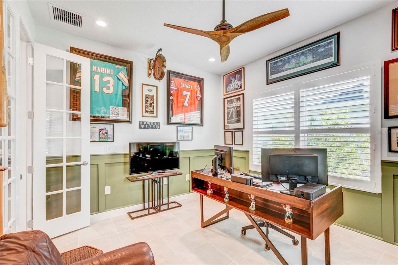 10233 Lake Wales Circle, Sarasota, FL 34241 Photo